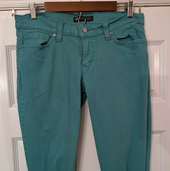 LEVI'S 524 Too Super low Distressed Jeans - Picture 3 of 14